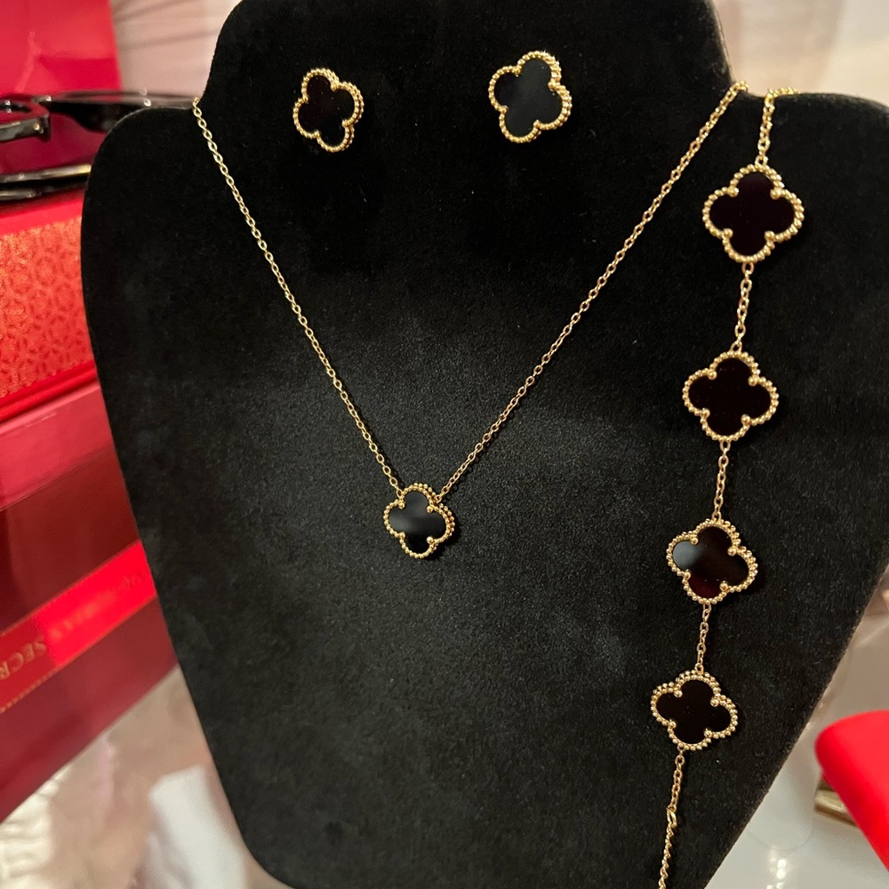 - 3 pieces Clover Jewelry set Stainless Steel